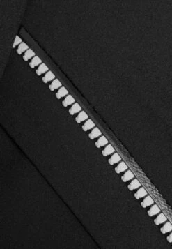 Mammut Stoney - Snowboardjas - Black/White -Mammut bf6a4fe8e69f4fd1b2bfe48a4773f06d