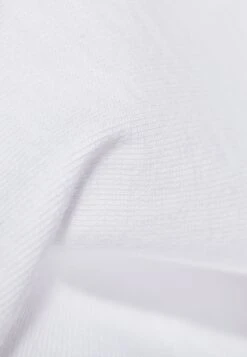 Mammut Massone Cropped Patch - T-Shirt Basic - White -Mammut db606b8e258e427e9d40ed9df89a1ea5